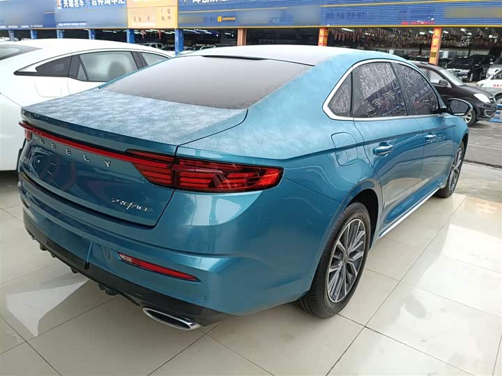 Фото 7 - Geely Preface