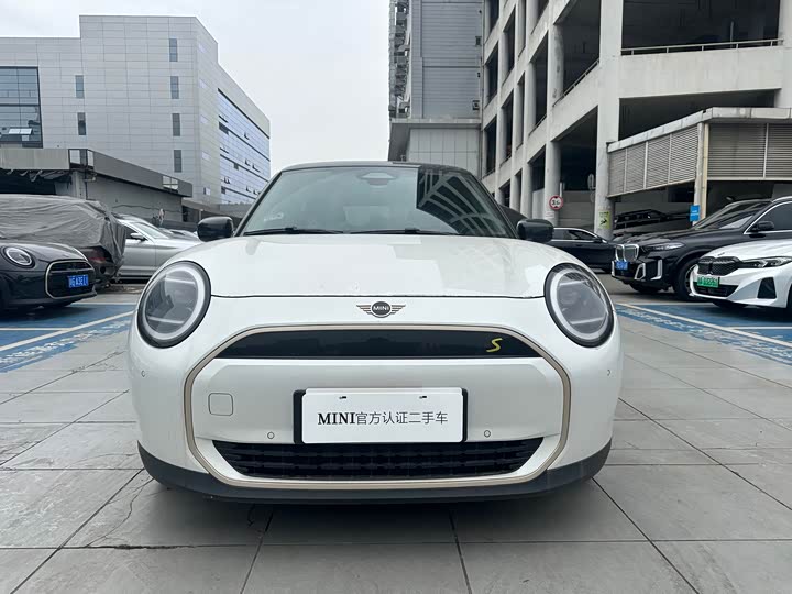 Фото 2 - Mini Cooper