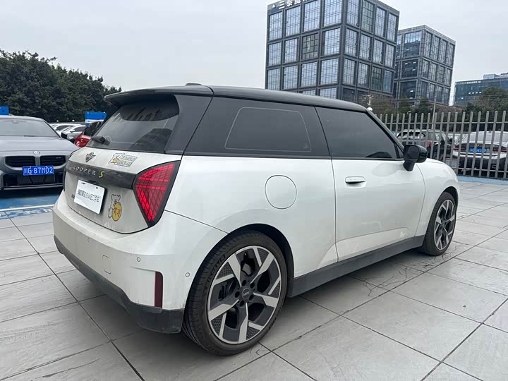 Фото 4 - Mini Cooper