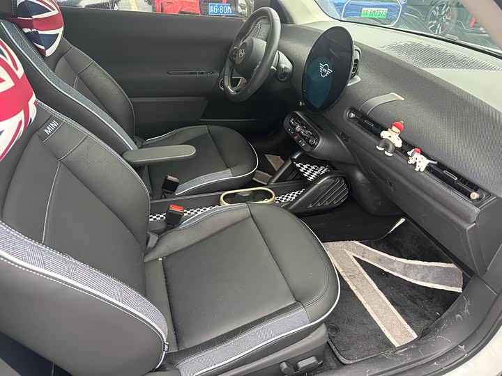 Фото 8 - Mini Cooper