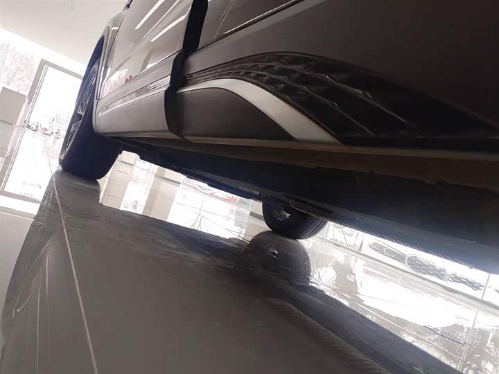 Фото 5 - Hongqi HS5