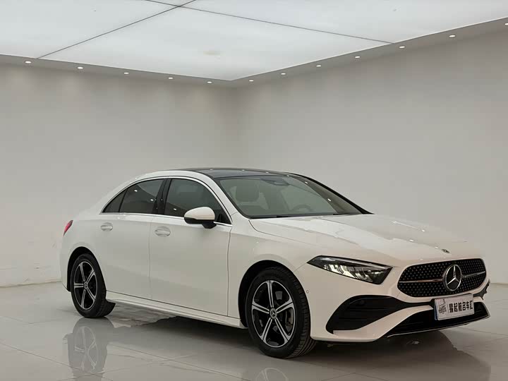 Фото 3 - Mercedes-Benz A-Class