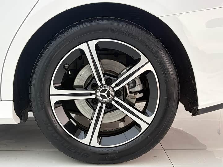 Фото 5 - Mercedes-Benz A-Class