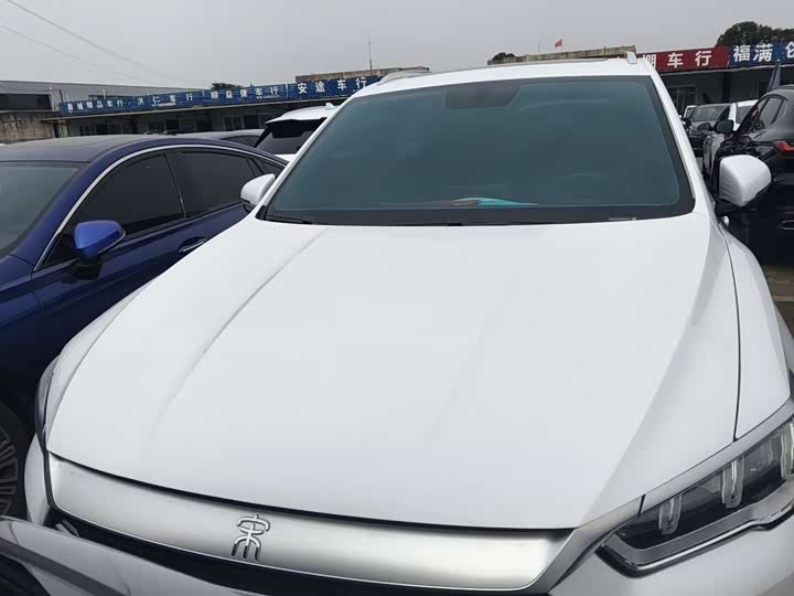 Фото 2 - BYD Song Pro