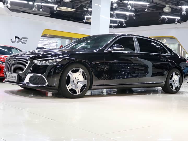 Фото 1 - Mercedes-Benz Maybach S-Class