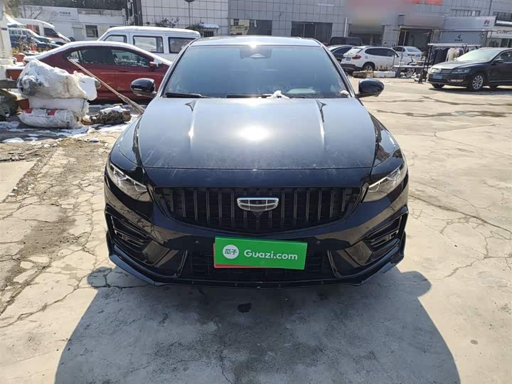 Фото 3 - Geely Preface