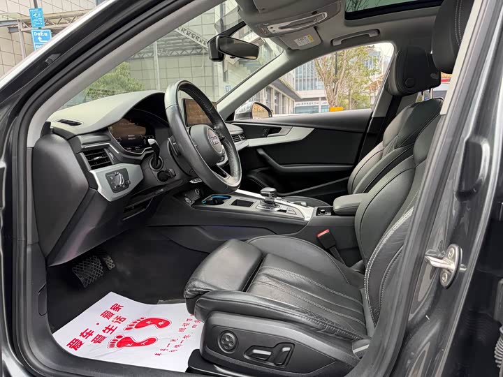 Фото 7 - Audi A4L