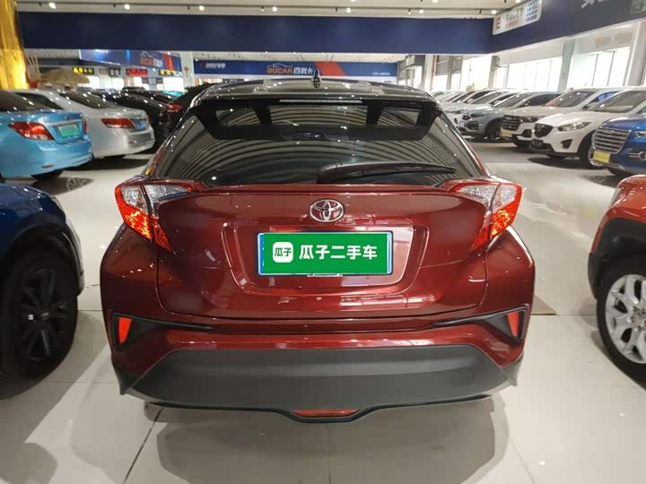 Фото 6 - Toyota Izoa