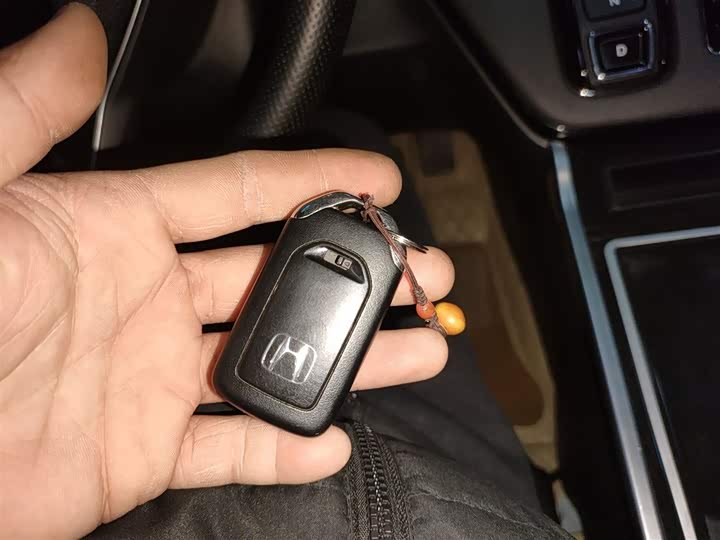 Фото 9 - Honda Elysion