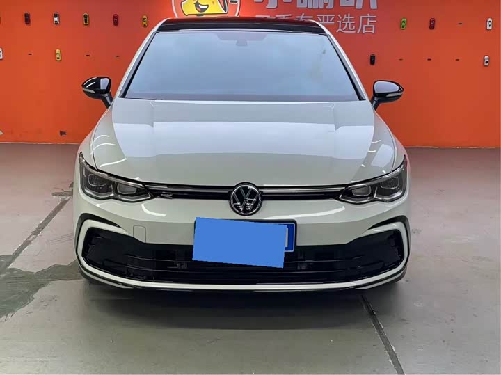 Фото 2 - Volkswagen Golf