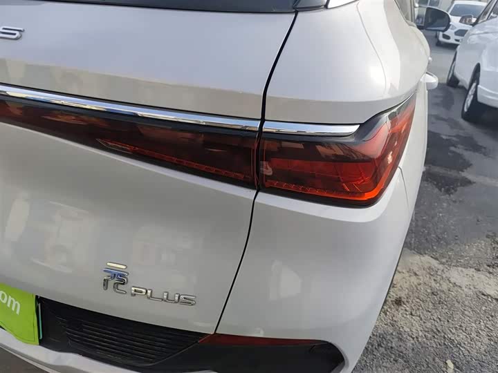 Фото 8 - BYD Yuan Plus