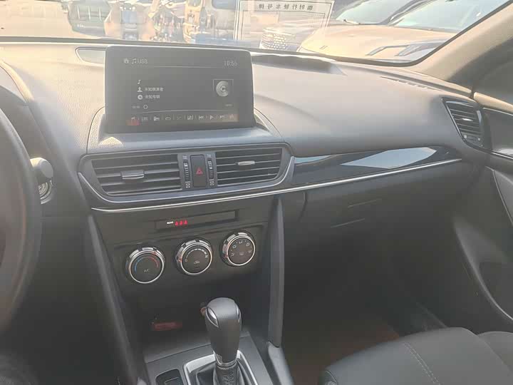 Фото 9 - Mazda CX-4