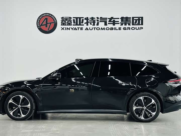 Фото 4 - Nio ET5T