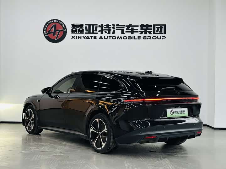 Фото 5 - Nio ET5T