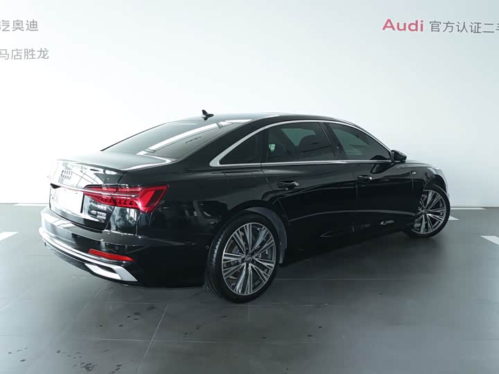 Фото 4 - Audi A6L