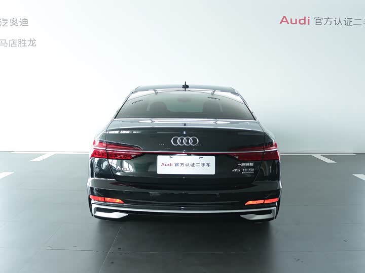Фото 5 - Audi A6L