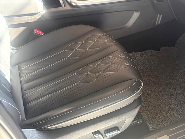 Фото 6 - Tank 300