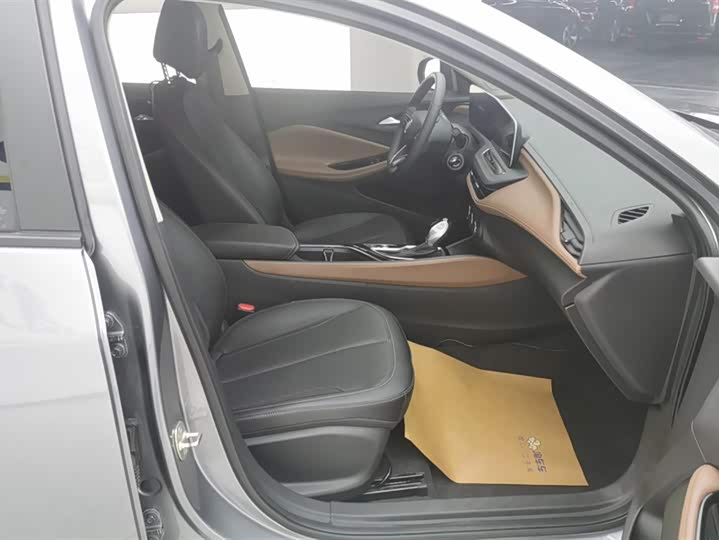 Фото 8 - Buick Verano