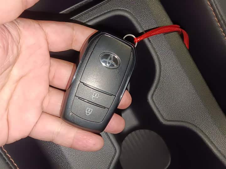 Фото 9 - Toyota Frontlander