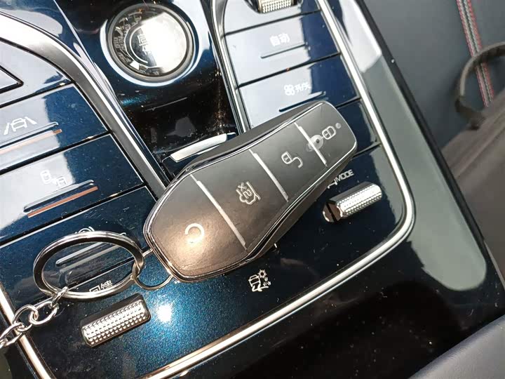 Фото 9 - BYD Qin Plus