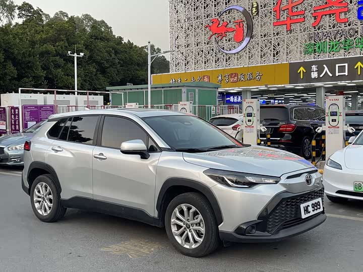 Фото 3 - Toyota Wildlander