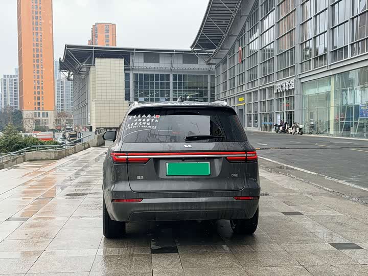 Фото 5 - LiXiang One