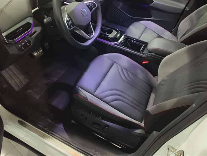 Фото 9 - Volkswagen ID.4 Crozz