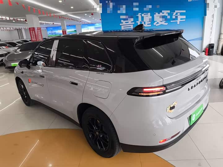 Фото 5 - Leapmotor C10