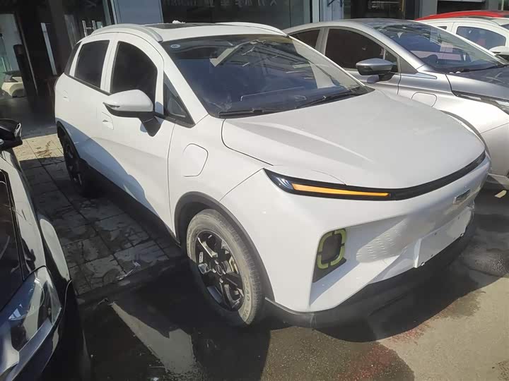 Фото 4 - Geely Geometry E Firefly