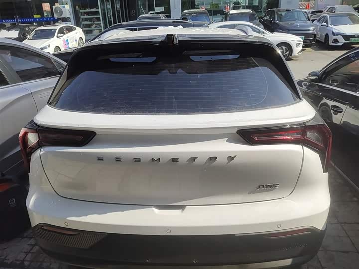 Фото 6 - Geely Geometry E Firefly