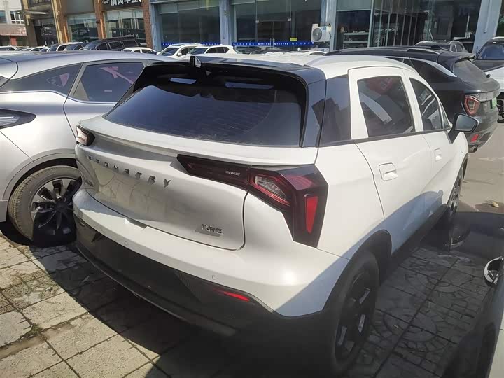 Фото 7 - Geely Geometry E Firefly