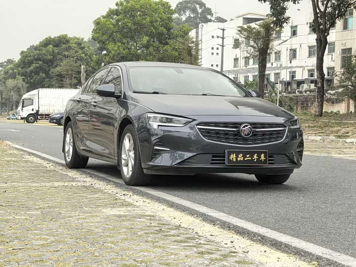 Фото 3 - Buick Regal