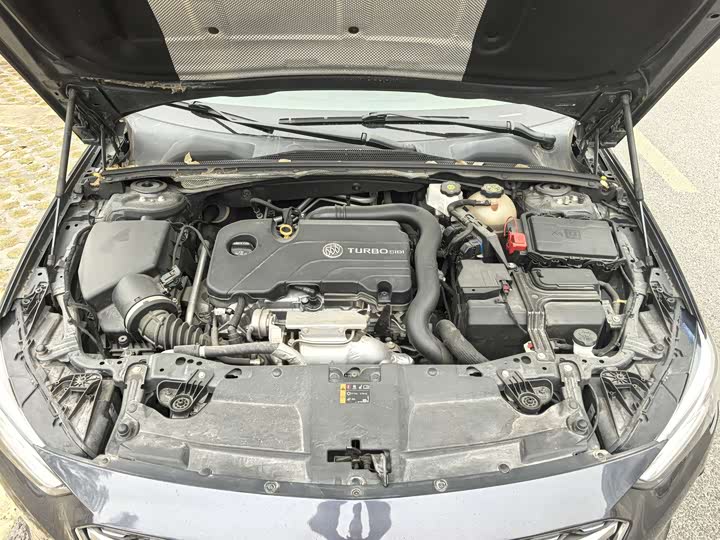 Фото 8 - Buick Regal