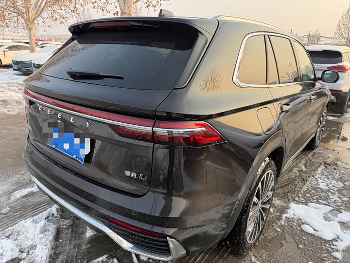 Фото 4 - Geely Monjaro