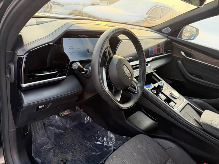 Фото 8 - Geely Monjaro