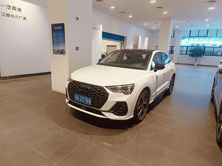 Фото 1 - Audi Q3 Sportback