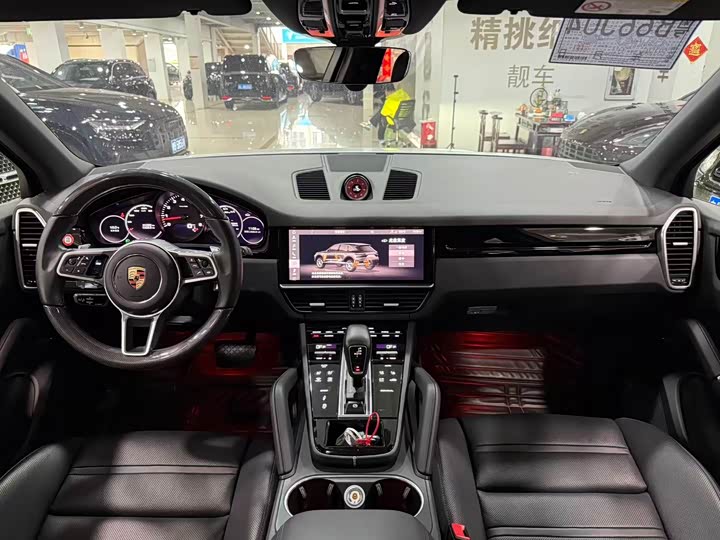 Фото 5 - Porsche Cayenne