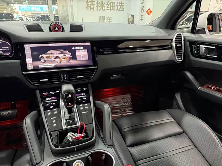 Фото 7 - Porsche Cayenne