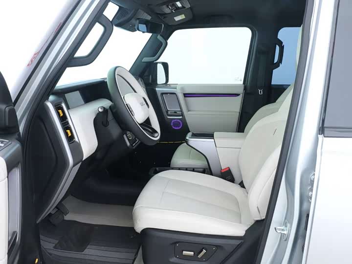 Фото 7 - Chery iCar 03