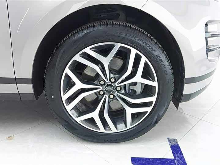 Фото 6 - Land Rover Range Rover Evoque L