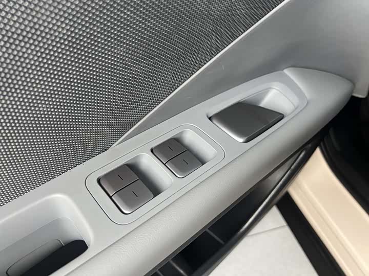 Фото 8 - XPeng Mona M03