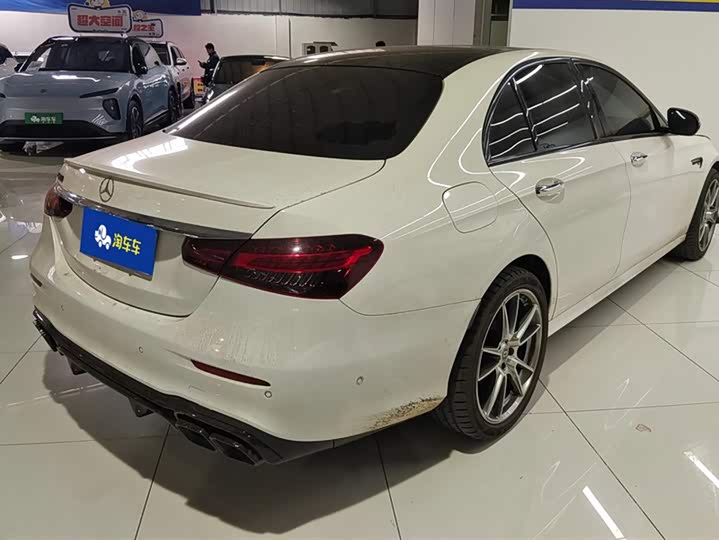 Фото 3 - Mercedes-Benz E-Class