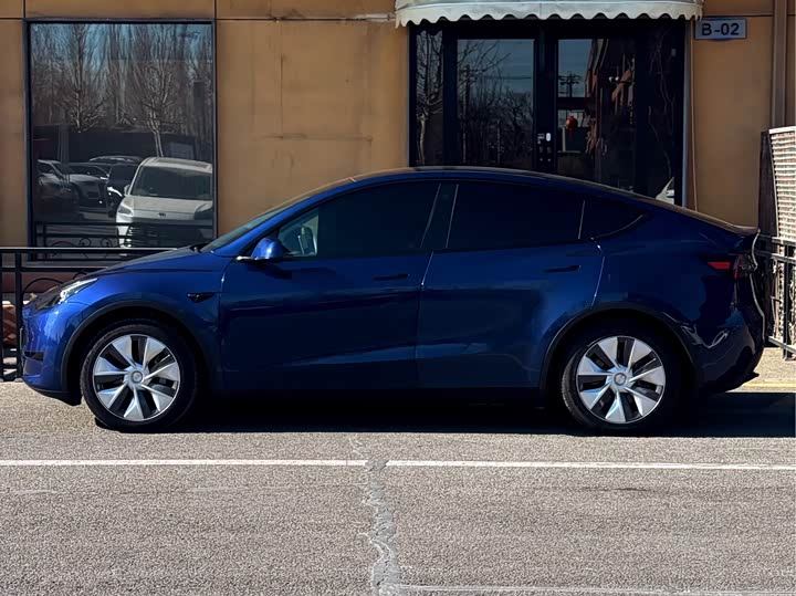 Фото 2 - Tesla Model Y