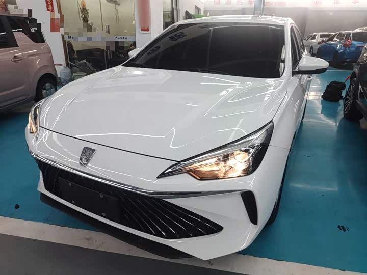 Фото 2 - Roewe i5