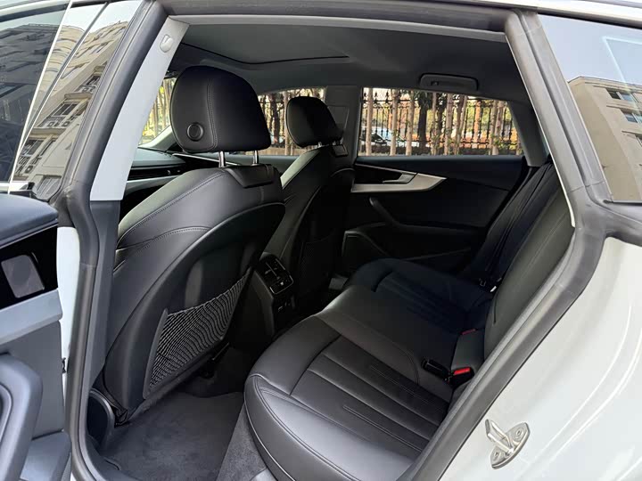 Фото 7 - Audi A5