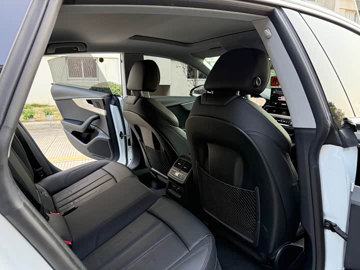 Фото 8 - Audi A5