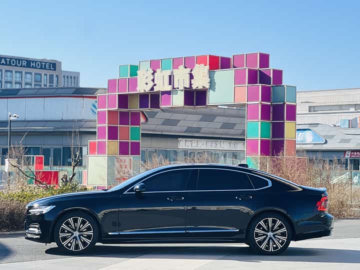 Фото 3 - Volvo S90