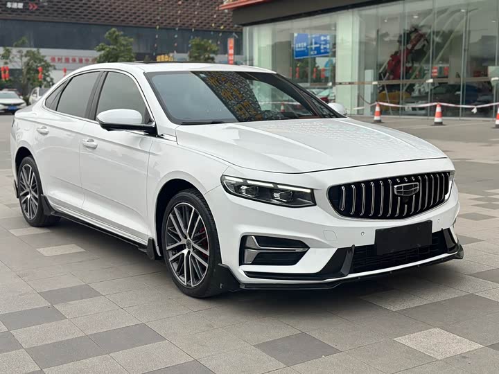 Фото 3 - Geely Preface