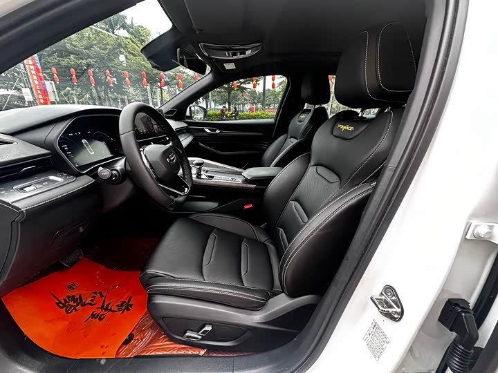 Фото 4 - Geely Preface