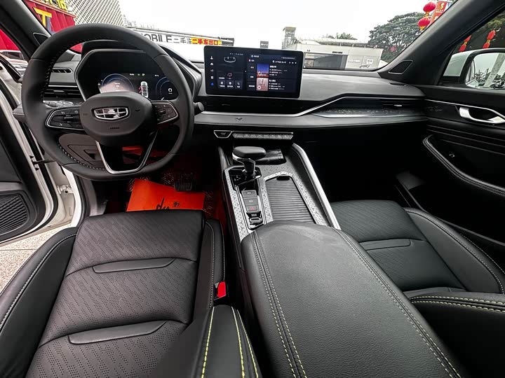 Фото 6 - Geely Preface